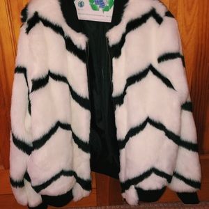 White with black stripes furry bomber jacket ❄️